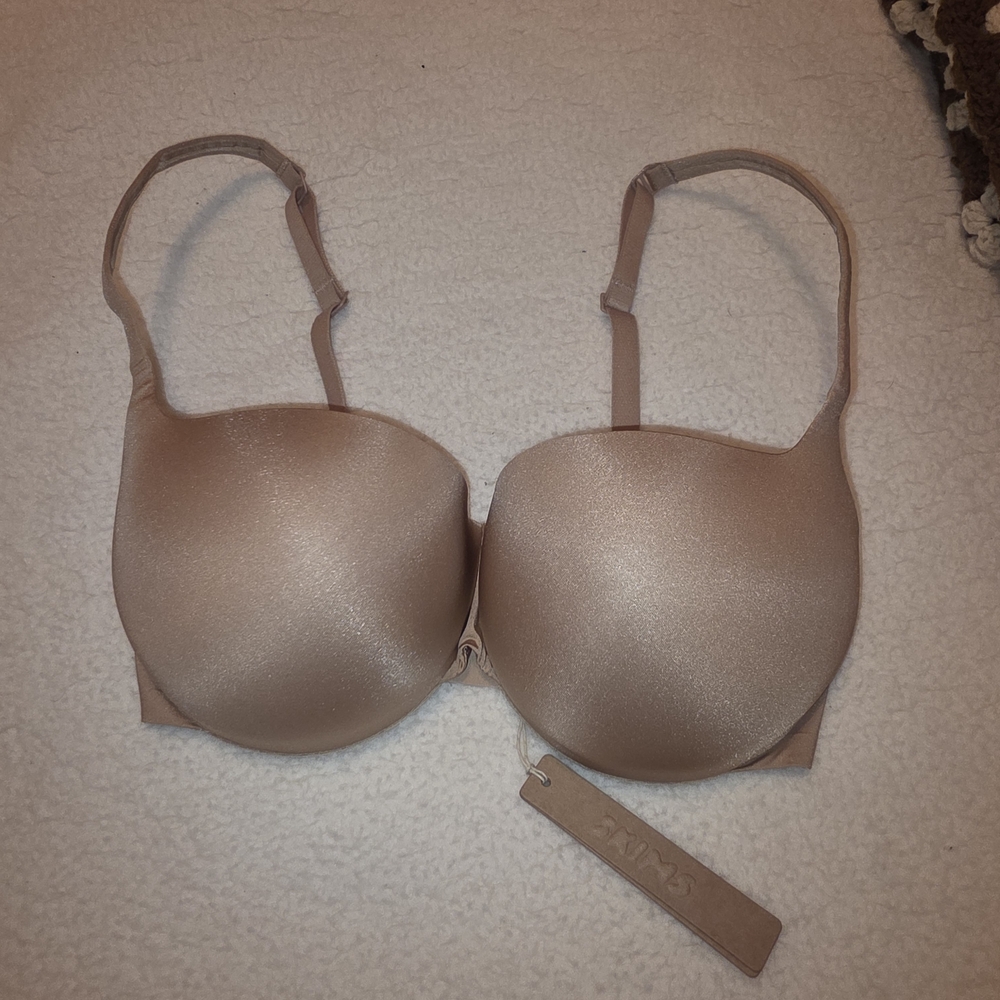 SKIMS Beige Contour Bra